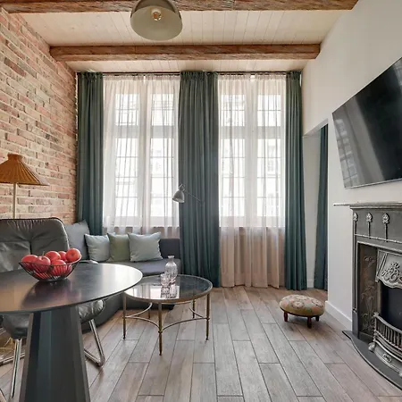 Old Town Charm Atelier By Downtown Apartmán